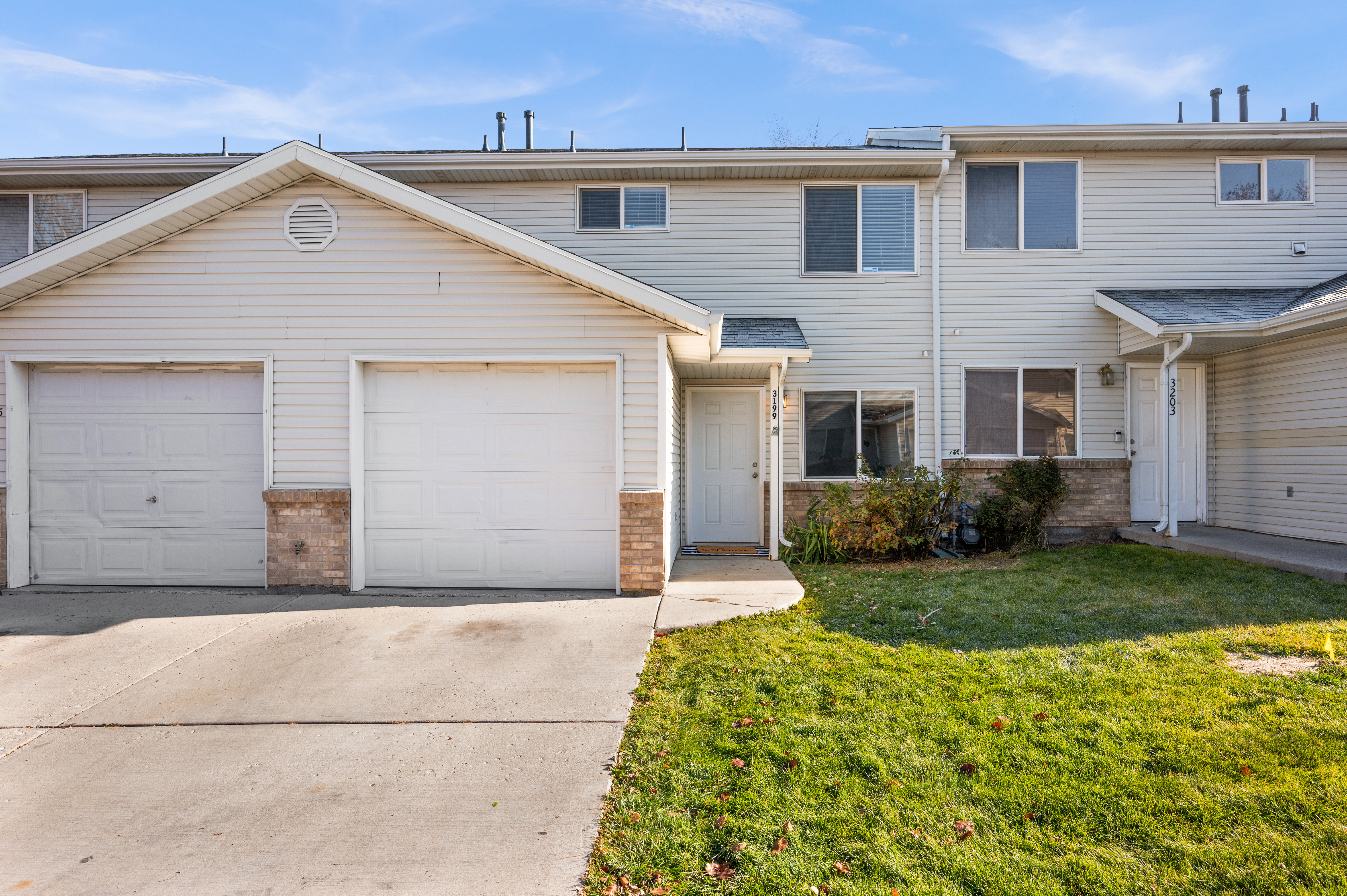 Buena Verde | JUST LISTED
