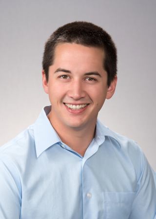 Dan website headshot1.jpg