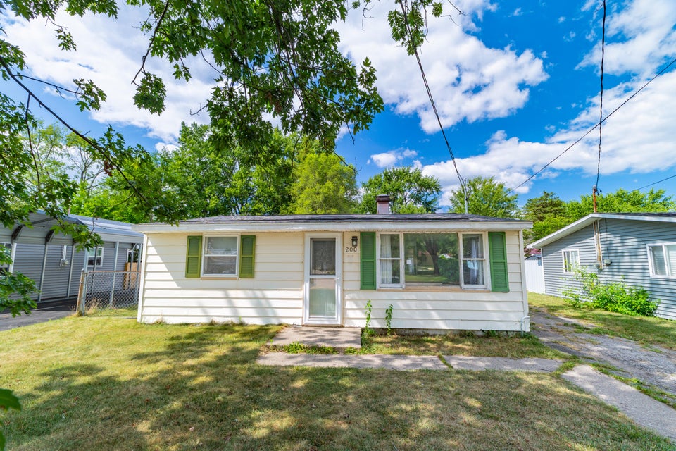 200 Wellworth Ave